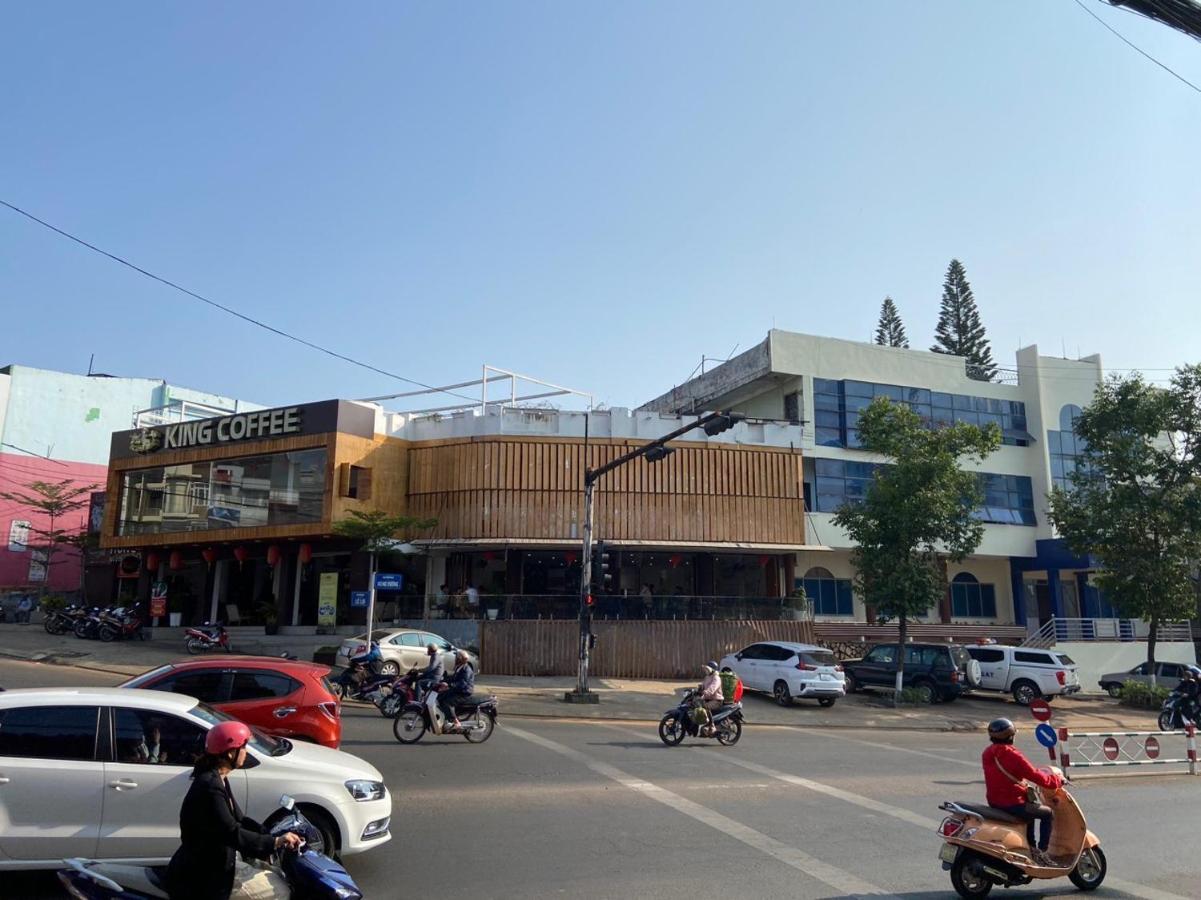 Hung Vuong Hotel Pleiku Exterior foto