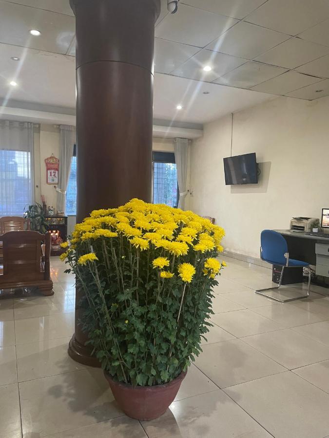 Hung Vuong Hotel Pleiku Exterior foto